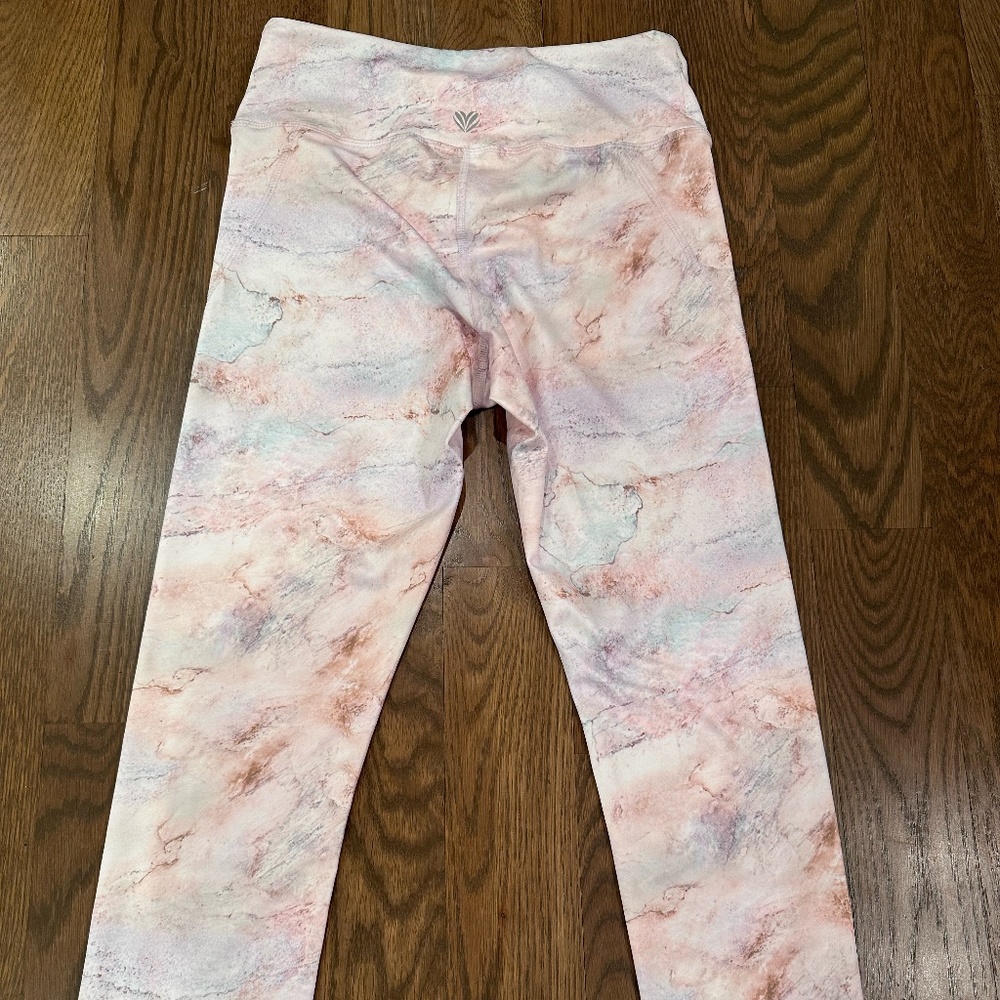 Forever21 Marble print fitness leggings
